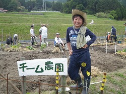 D③