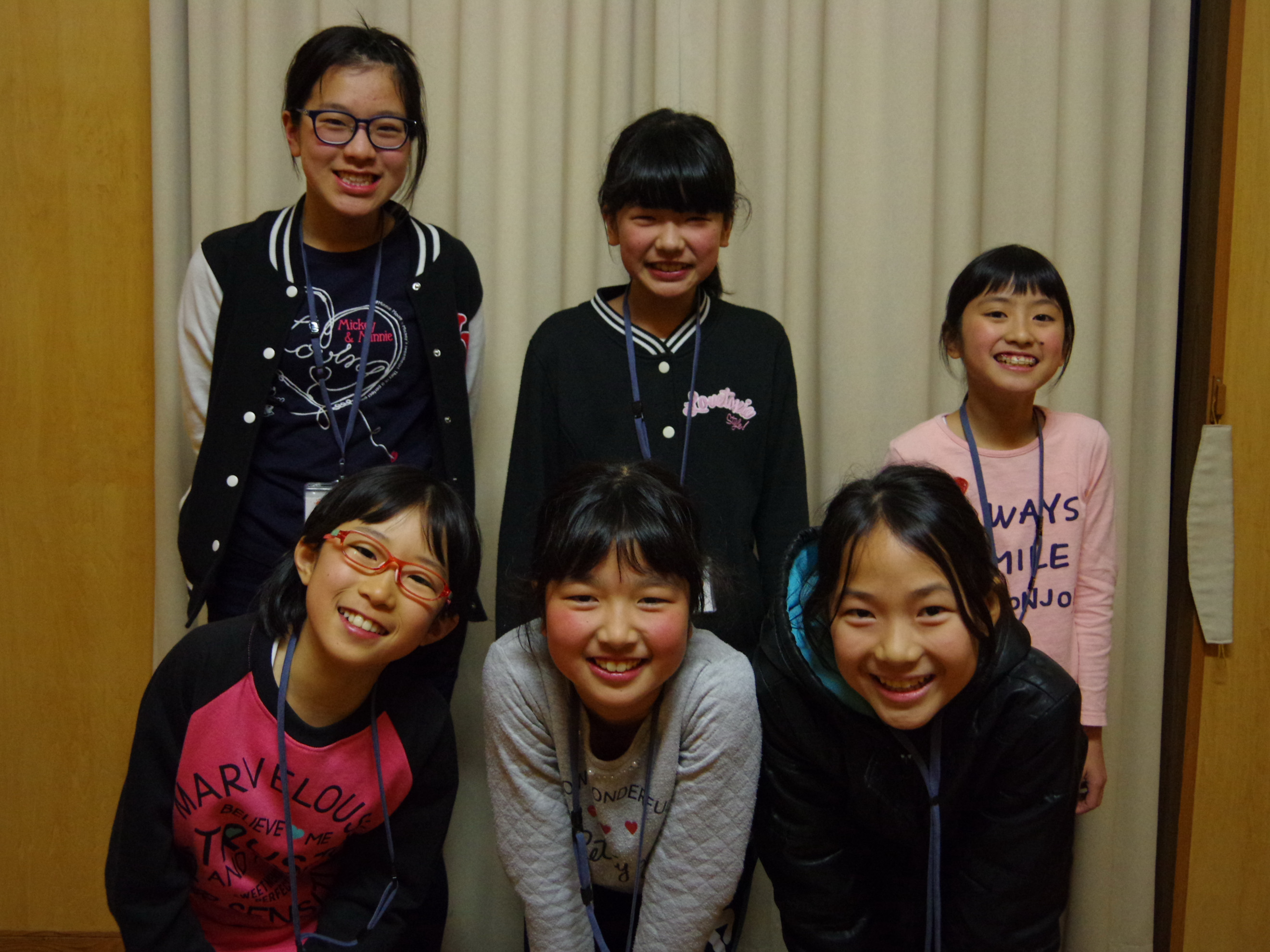 D女子